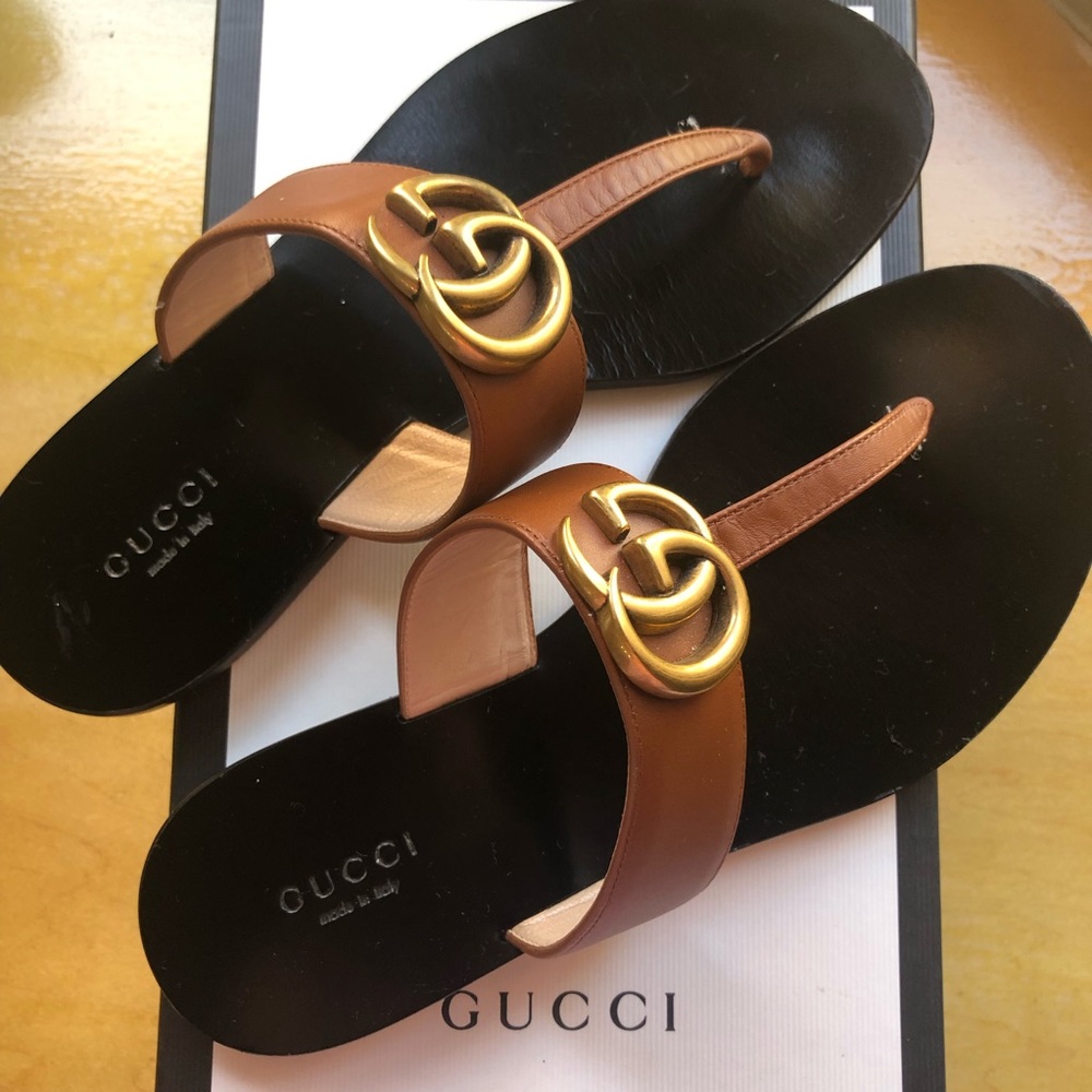 Gucci GG T-Strap Sandal - Brown